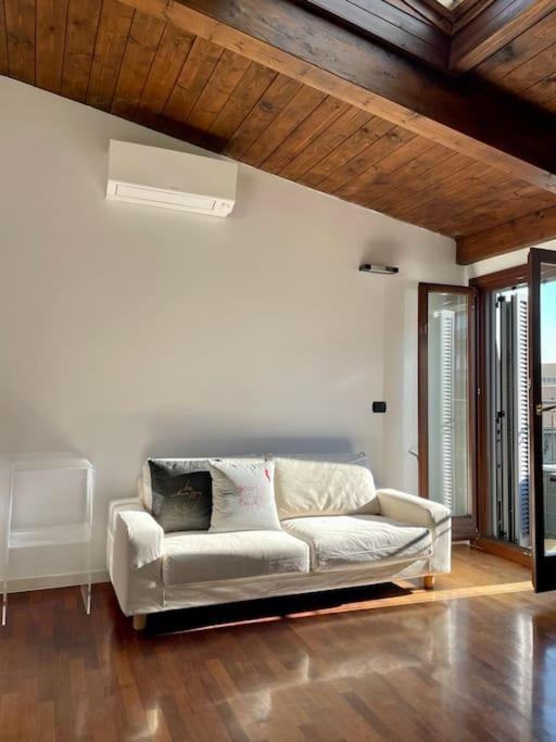 Porta Venezia-Cozy Apartment Milaan Buitenkant foto